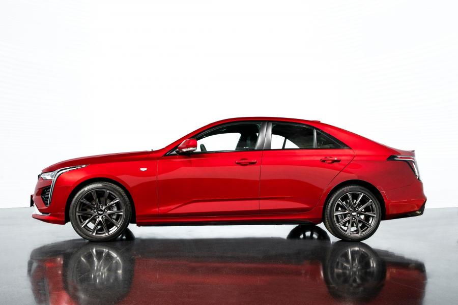 Cadillac CT4 28T 2020 года  (CN) (фото 10 из 31)